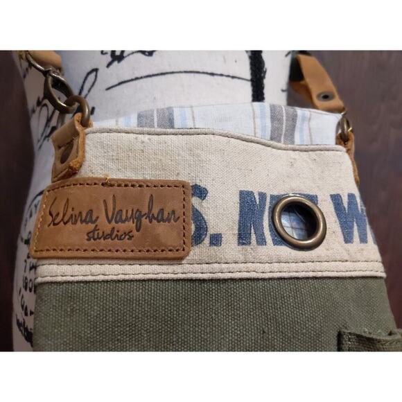 Selina Vaughan Studios Canvas Crossbody Bag Small Seed Sack Beer Bottle Grunge - Picture 3 of 9